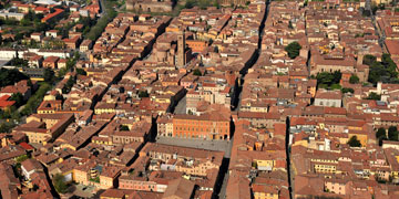 Luftbild Innenstadt Imola